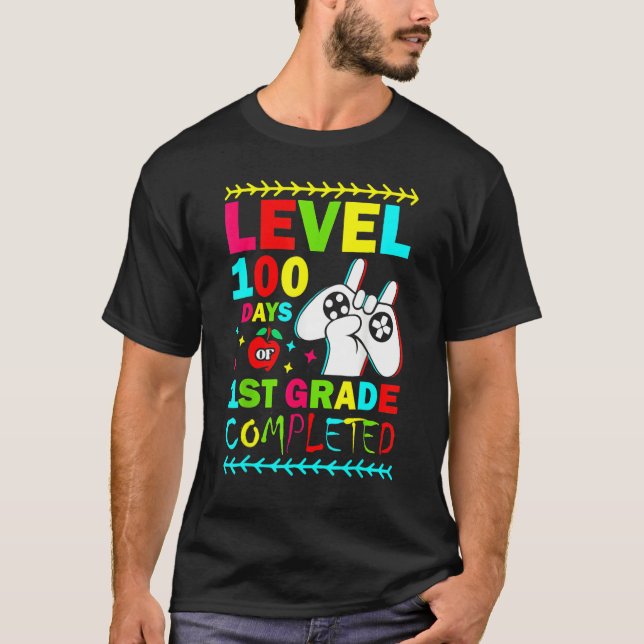 Camiseta Level 100 Days Of 1st Grade Primary School Game Co (Frente)