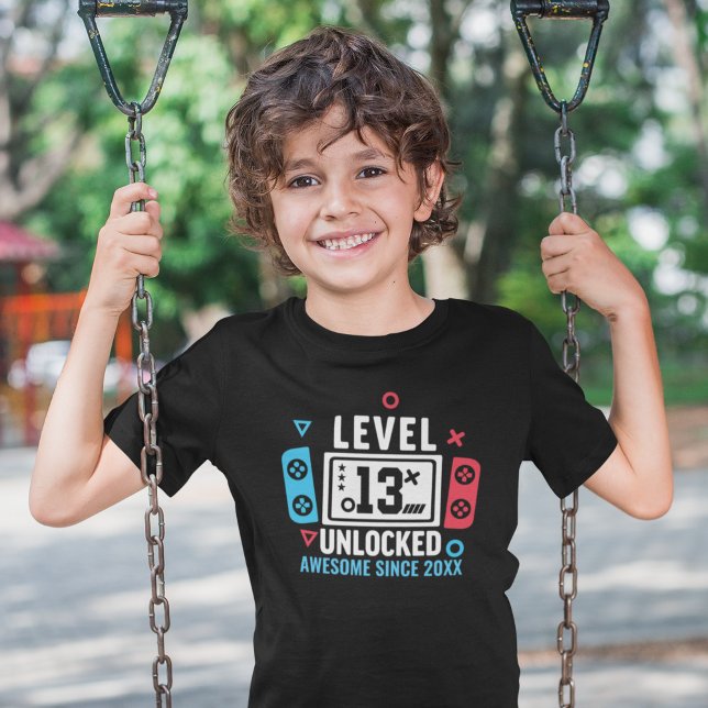 Camiseta LEVEL 13 UNLOCKED Gamer Birthday – Custom Year (Criador carregado)
