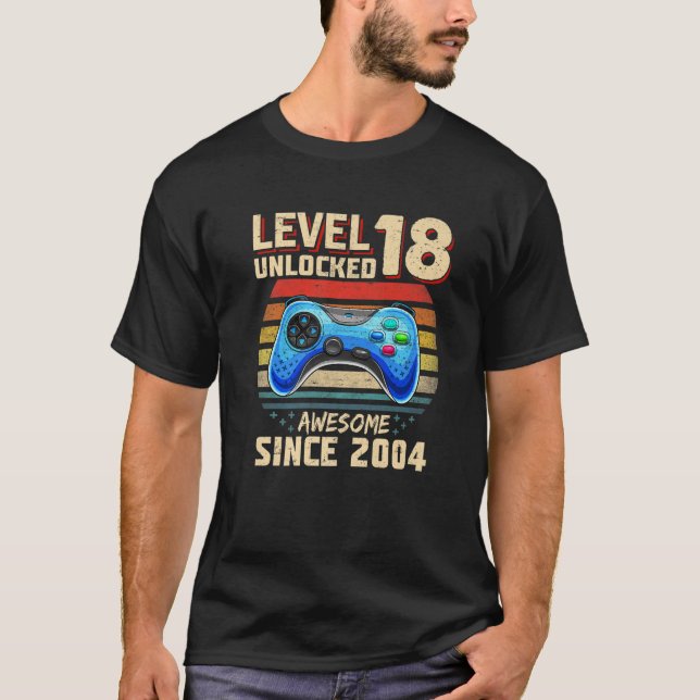 Camiseta Level 18 Unlocked Awesome 2004 Video Gamer 18Th Bi (Frente)