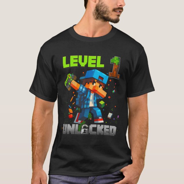 Camiseta Level 1 Unlocked Funy Birthday Boy Pixel Gamer 1st (Frente)