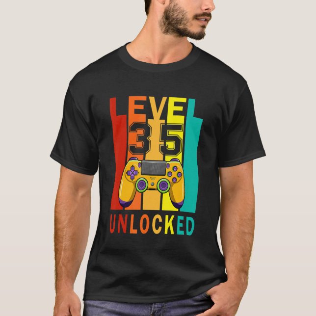 Camiseta Level 35 Unlocked   Video Gamer 35th Birthday (Frente)