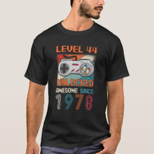 Camiseta Level 44 Unlocked Birthday 44 Years Old Awesome Si