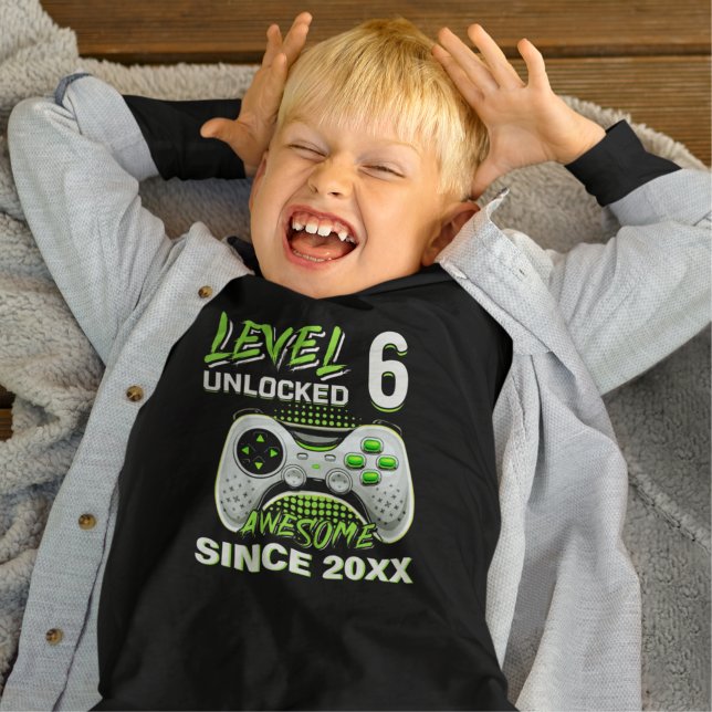 Camiseta Level 6 Unlocked - Fun Birthday 6 Gamer  (Criador carregado)