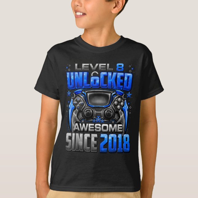 Camiseta Level 8 Unlocked Awesome Since 2018 8th Birthday G (Frente)