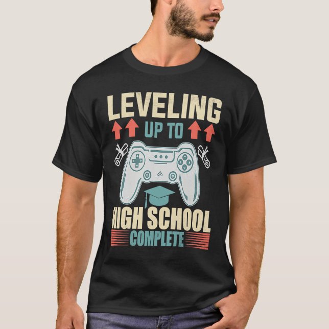 Camiseta Level Up Highschool Complete Video Gamer 2021 Grad (Frente)