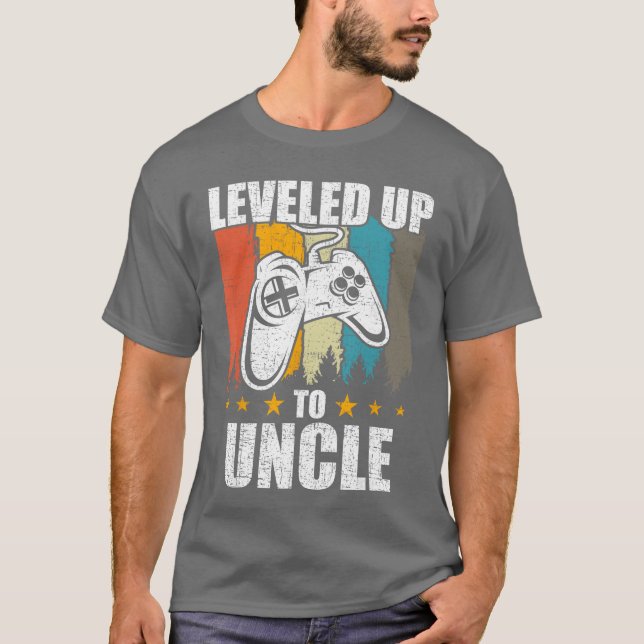 Camiseta Leveled up to Uncle Video Gamer Gaming family (Frente)