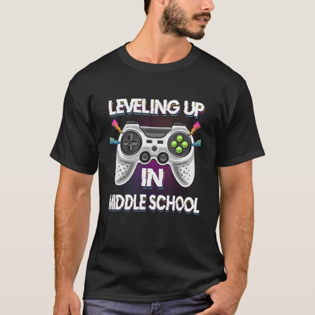 Camiseta Leveling Up In Middle School Video Gaming Tees Stu (Frente)