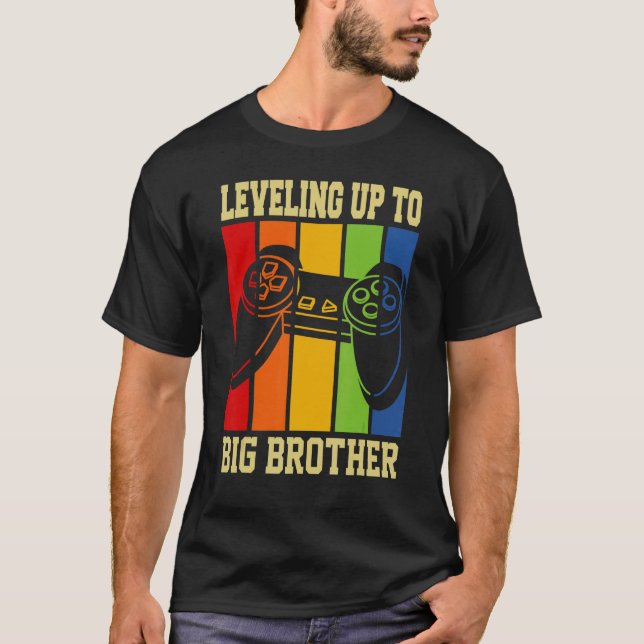 Camiseta Leveling up to Big Brother 2022 gamer boys kids me (Frente)
