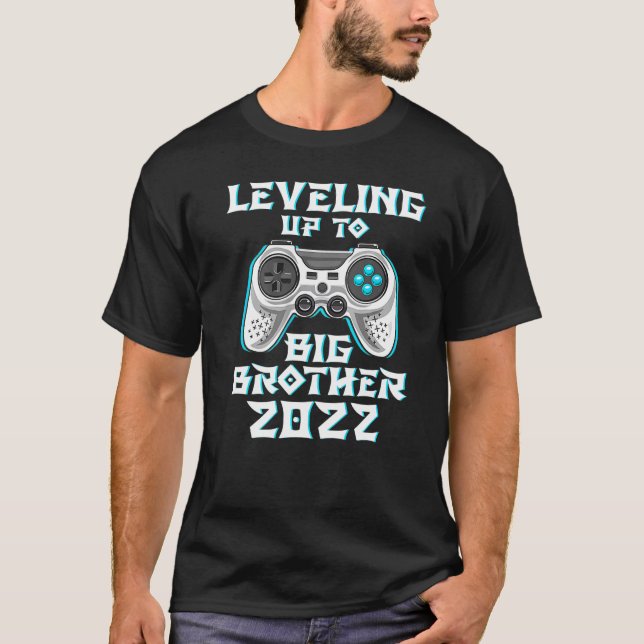 Camiseta Leveling up to Big Brother 2022 Gamer Video Games (Frente)