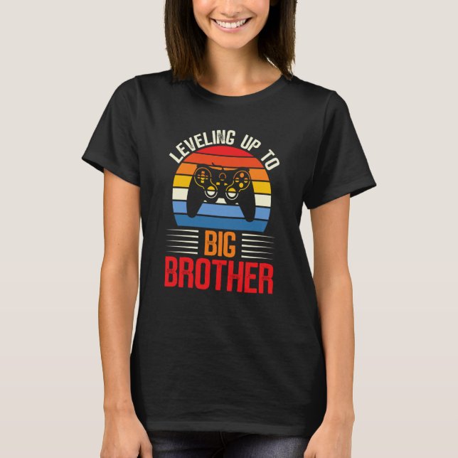 Camiseta Leveling up to Big Brother Promoted To Big Brother (Frente)