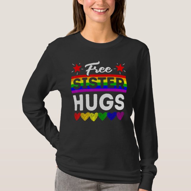 Camiseta Lgbt Pride Free Sister Abraça A Família De Suporte (Frente)