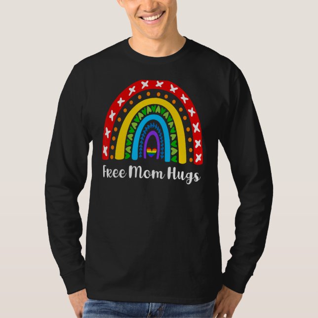 Camiseta Lgbt Rainbow Heart Free Mãe Hugs (Frente)