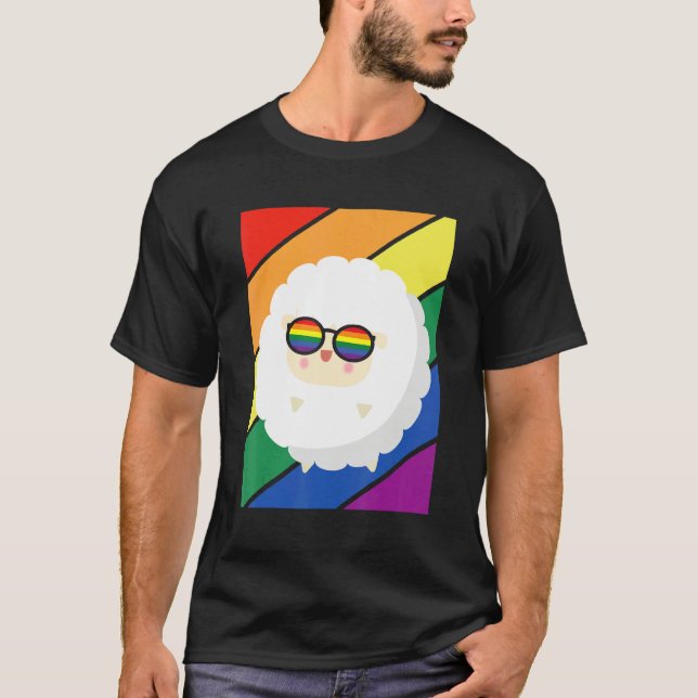 Camiseta LGBTQ Flag Gay Pride Month Rainbow Sheep With LGBT (Frente)