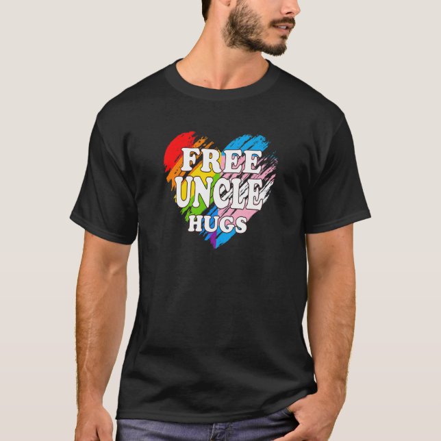 Camiseta Lgbtq Free Tio Hugs Orgulho gay Lgbt Ally Rainbow (Frente)