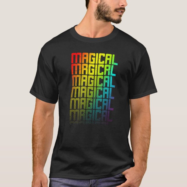 Camiseta Lgbtq+ Orgulho gay Arco-Íris Texto Fade Gráfico (Frente)