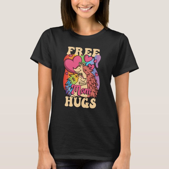Camiseta LGBTQ Pride Month Mom LGBT Free Mom Hugs (Frente)