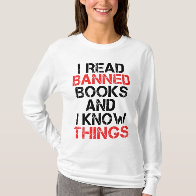 Camiseta Li Livros Banidos E Sei Coisas (Frente)