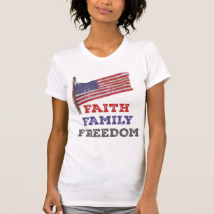 Camiseta Liberdade familiar justa
