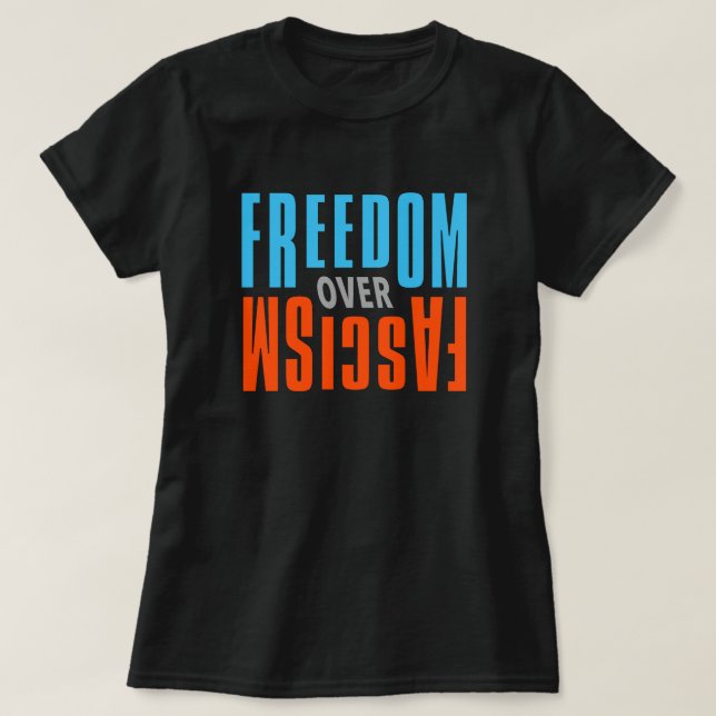 Camiseta Liberdade Sobre Fascismo - Escuro (Frente do Design)