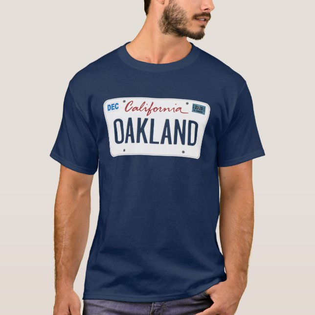 Camiseta Licença para uso em Oakland California T Shirt (Frente)