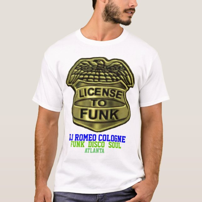 Camiseta "Licença t-shirt do crachá ao funk" (Frente)