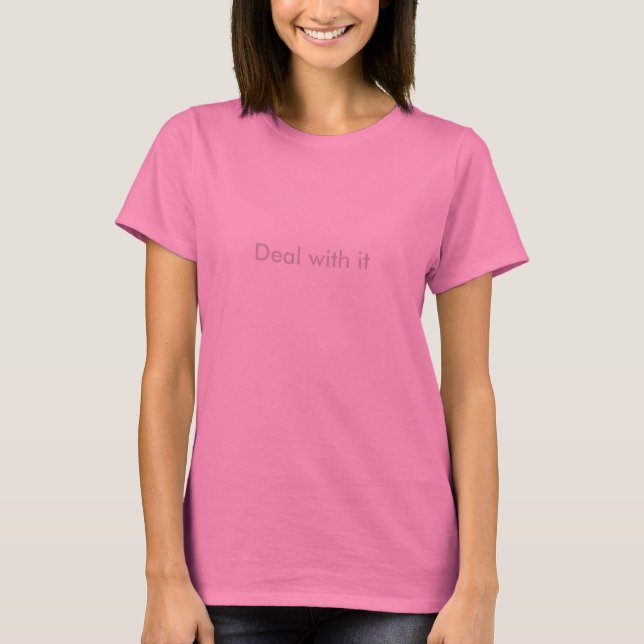 Camiseta Lida com t-shirts (Frente)