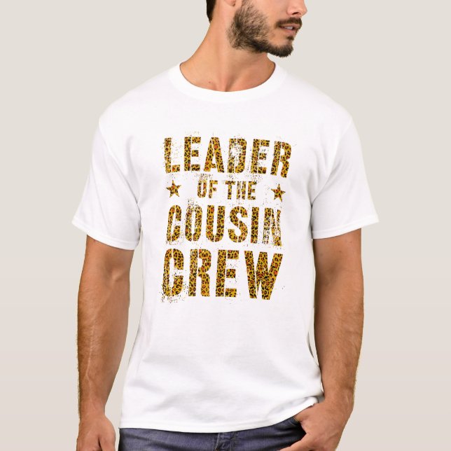 Camiseta LÍDER DA TRIPULAÇÃO COUSIN Leopard Imprima Gran En (Frente)