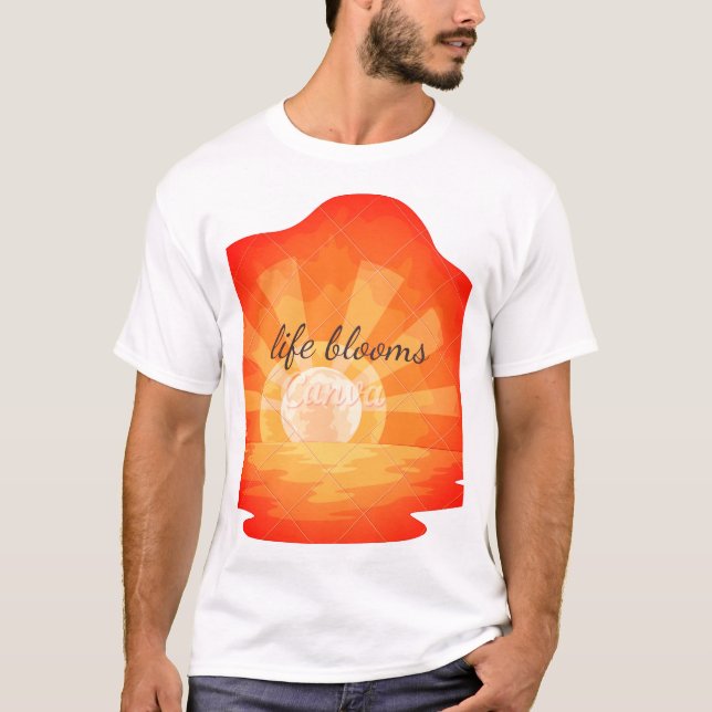 Camiseta Life Blooms T-Shirt (Frente)
