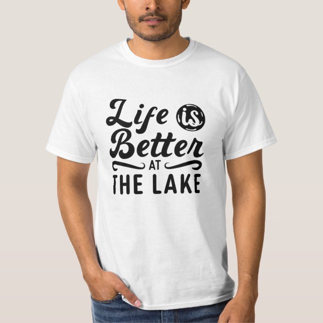 Camiseta Life Is Better At The Lake Wakeboarding Wakeboard (Frente)