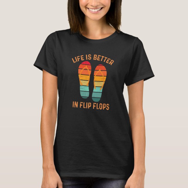 Camiseta Life is Better in Flip Flops, Retro Summer Sunset  (Frente)