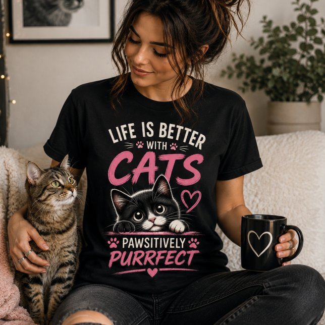 Camiseta Life Is Better With Cats (Criador carregado)