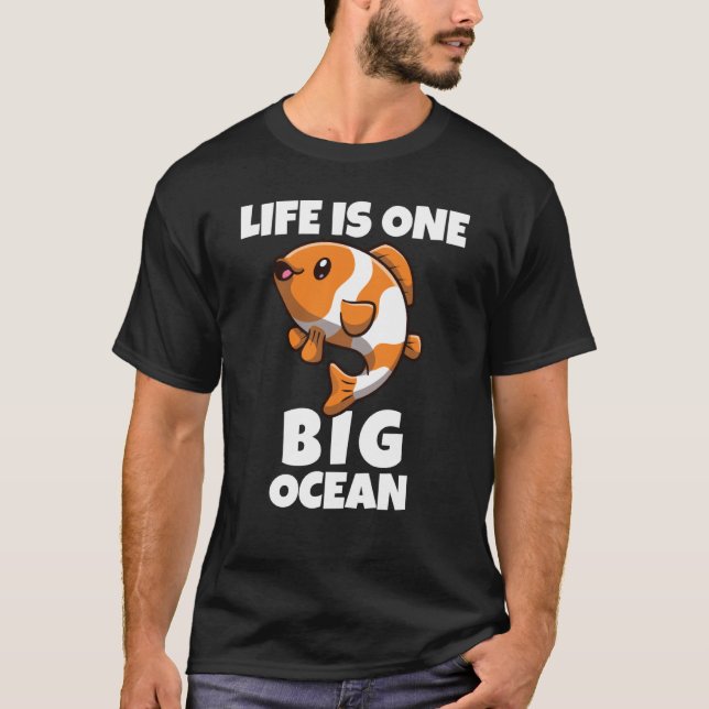 Camiseta Life Is One Big Ocean Clownfish Anemone (Frente)