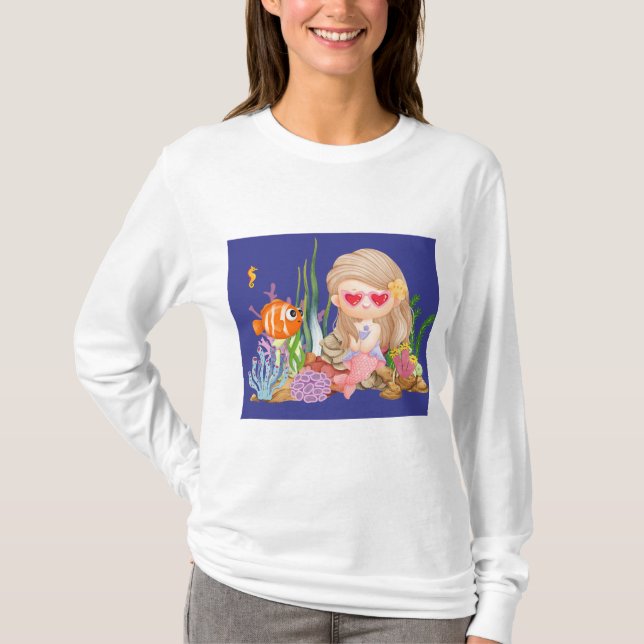 Camiseta Linda sereia-do-mar-de-bruxa brincando no mar (Frente)