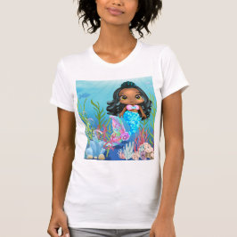 Camiseta Linda sereia negra tocando no mar