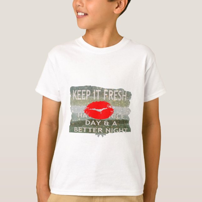Camiseta Lindo e perfeito salvar a data (Frente)