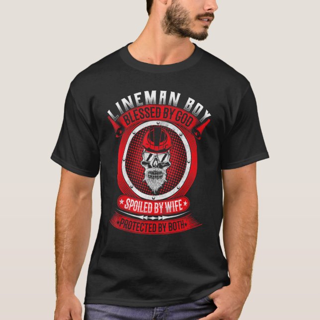 Camiseta Lineman Boy Abençoado Por Deus Irritado Pela Prote (Frente)