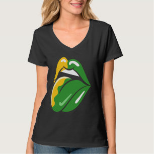 Camiseta Língua Para Fora Lábios Vermelhos Beijo Boca Batom