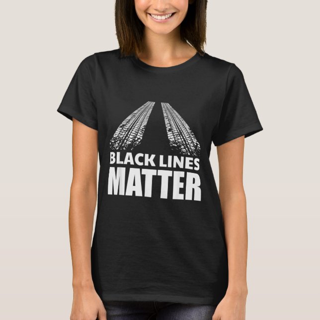 Camiseta Linhas Pretas _ Presente de Brincadeira de Queima  (Frente)