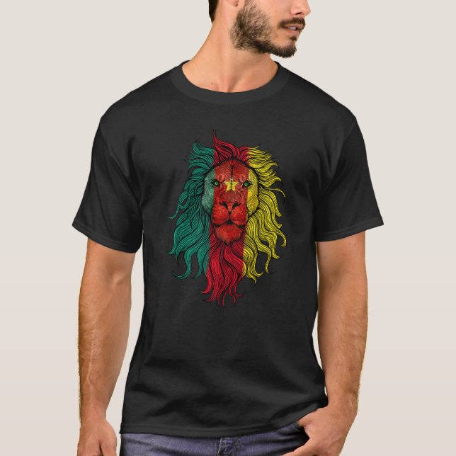 Camiseta Lion Cameroon Flag Cameroonian Lion (Frente)