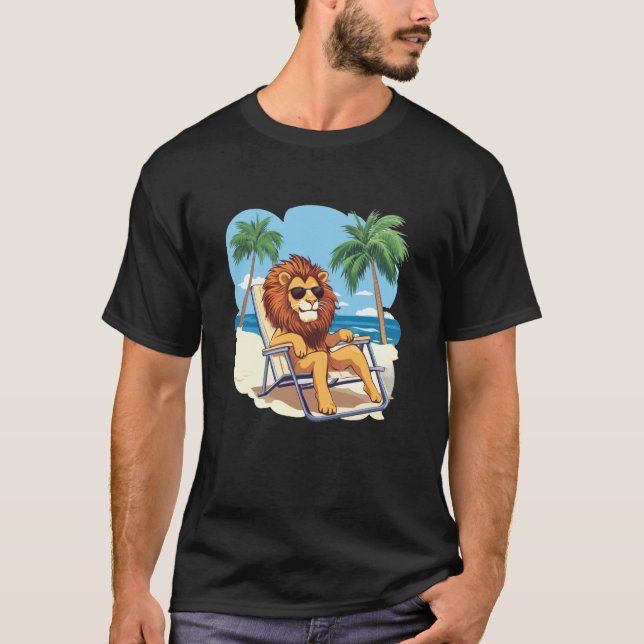 Camiseta Lion Living His Best Life on a Tropical Holiday (Frente)