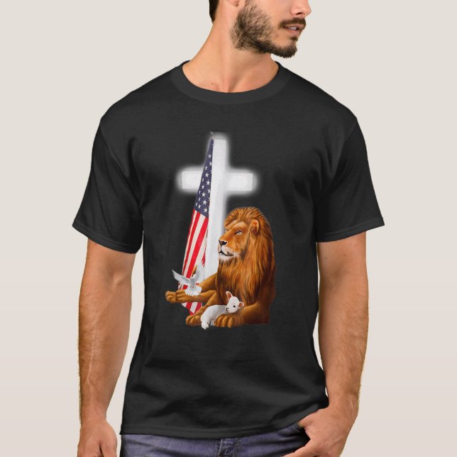 Camiseta Lion Patriótico Cristão E Pomba Cruzada De Carneir (Frente)