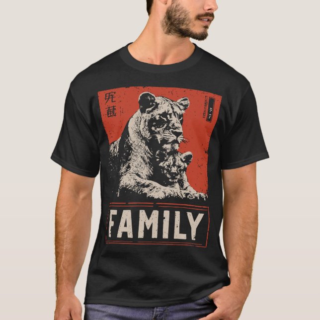 Camiseta Lioness and Cub - Amor feroz na natureza (Frente)