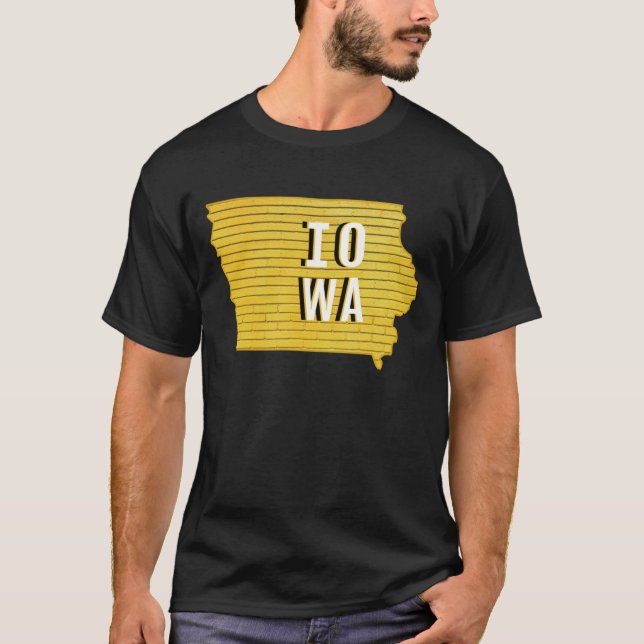 Camiseta Listras Amarelas de Iowa Oversized (Frente)