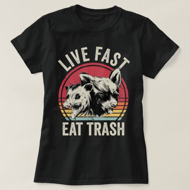 Camiseta Live Fast Comer Trash Possum E Raccoon (Frente do Design)