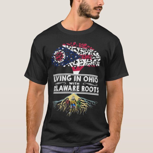 Camiseta Living in Ohio with Delaware Roots (Frente)