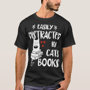 Camiseta Livremente Distraída Por Gatos e Livros Gelados