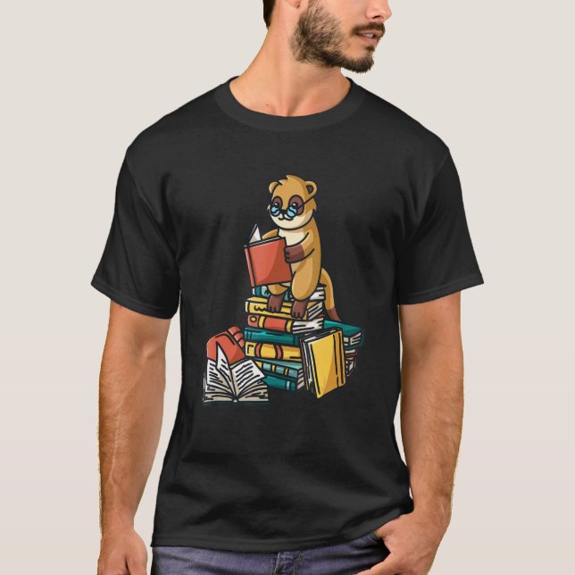 Camiseta Livro Meerkat Sentado Na Pilha Do Livro (Frente)