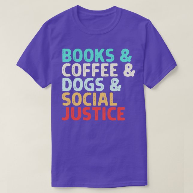 Camiseta Livros Café Cães Justiça Social (Frente do Design)