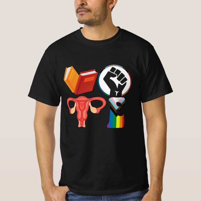 Camiseta Livros De Votação Fist Ovários Lgbt Oprimidos Repr (Frente)