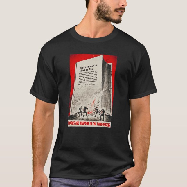 Camiseta Livros São Armas Na Guerra De Ideias Propagandas W (Frente)